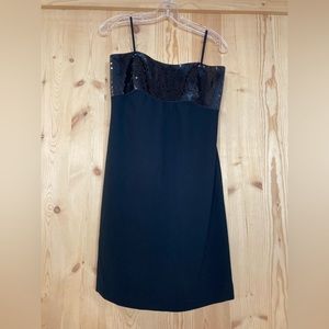 Gorgeous sparkly strapless never been worn dress.